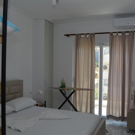 Akil Apartments Sarande Bagian luar foto
