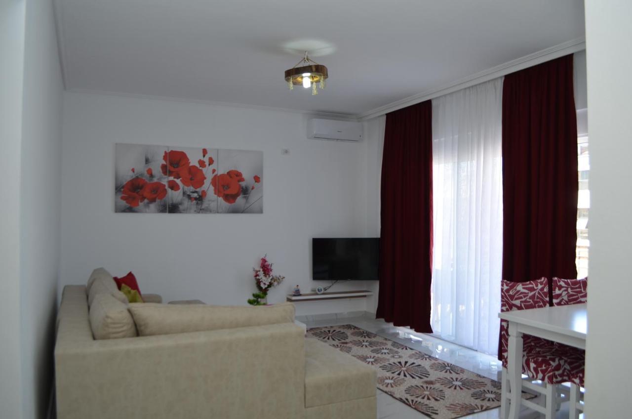 Akil Apartments Sarande Bagian luar foto