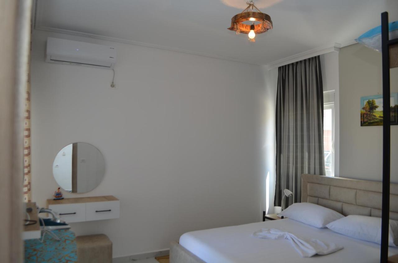 Akil Apartments Sarande Bagian luar foto