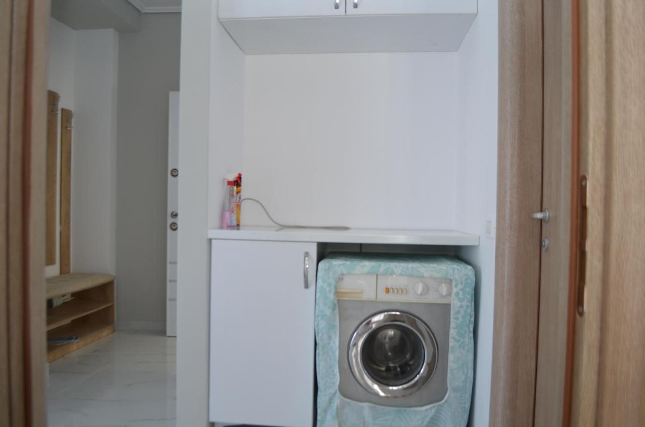 Akil Apartments Sarande Bagian luar foto