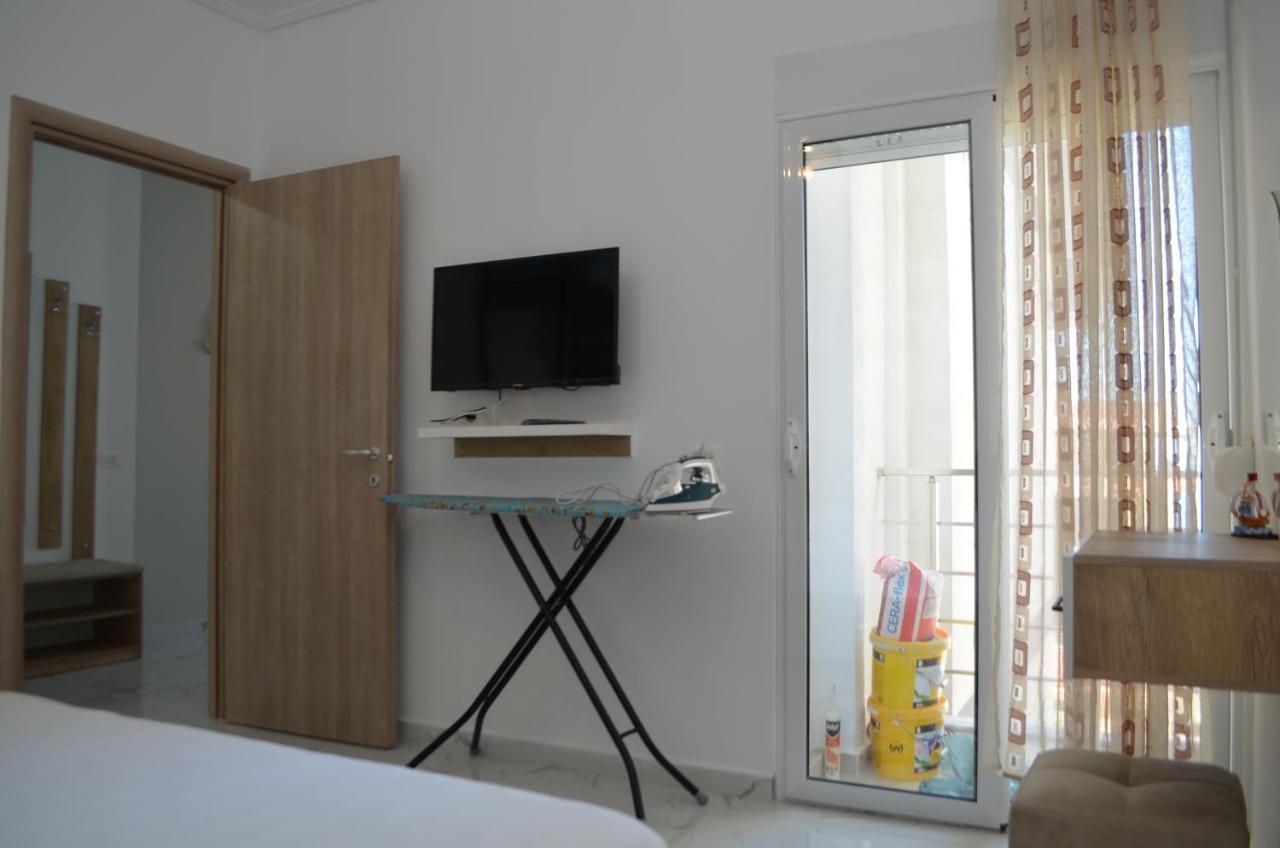 Akil Apartments Sarande Bagian luar foto