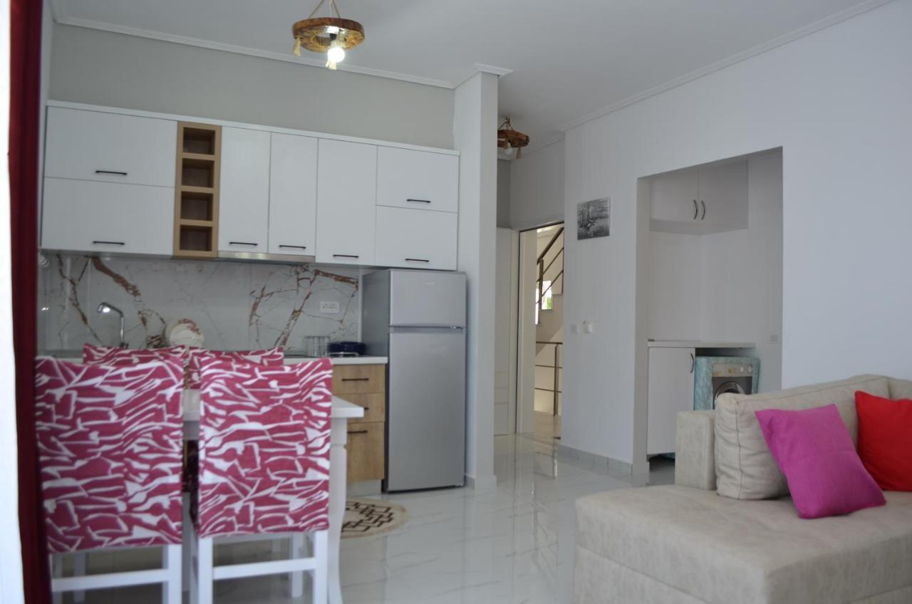 Akil Apartments Sarande Bagian luar foto