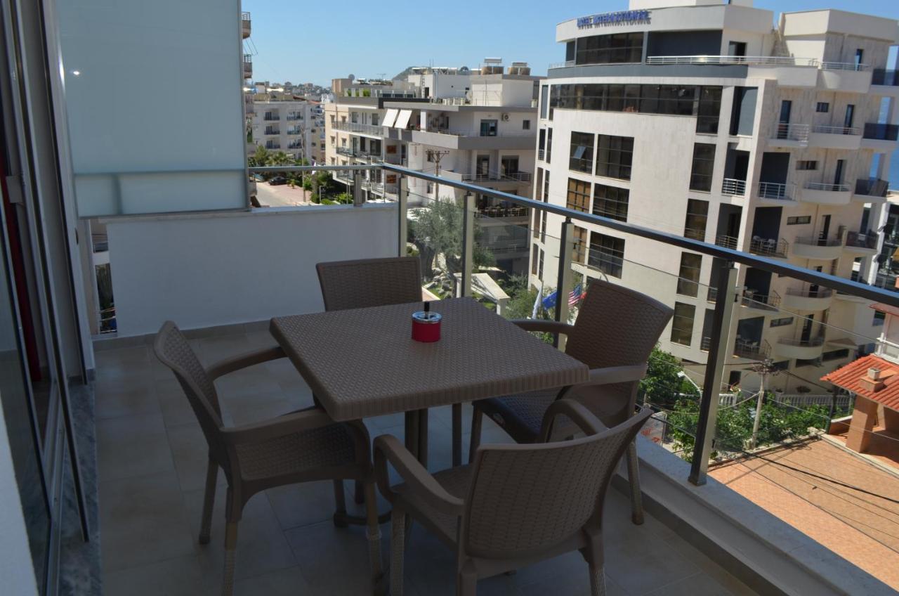 Akil Apartments Sarande Bagian luar foto