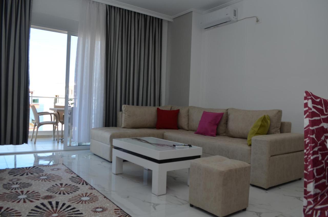 Akil Apartments Sarande Bagian luar foto