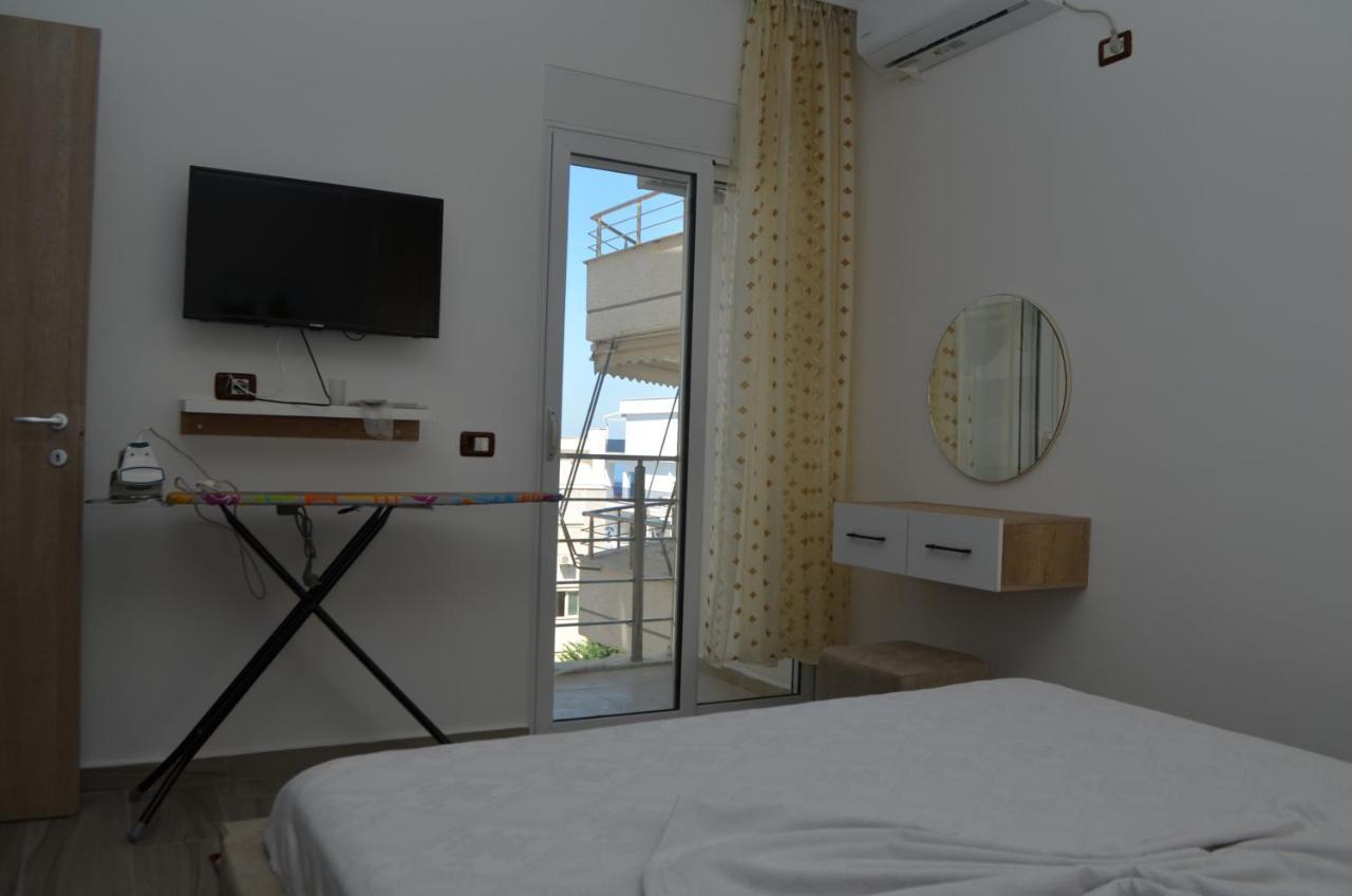 Akil Apartments Sarande Bagian luar foto