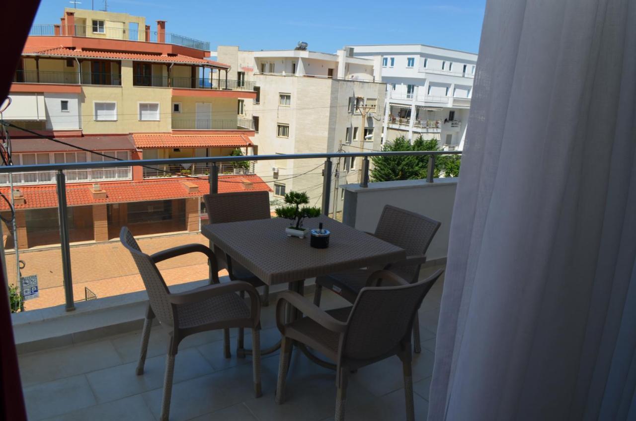 Akil Apartments Sarande Bagian luar foto